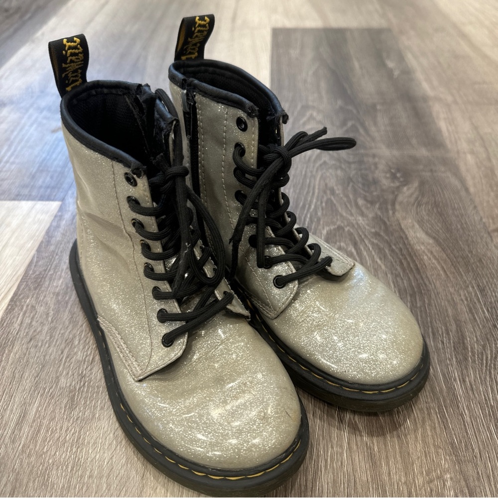 Dr Martens 1460 Silver Glitter Combat Boots Girls 1 8 Eye Lace Up Shoes Chunky - Picture 2 of 6